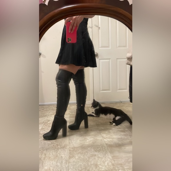 Knee high leather heels boots - Picture 1 of 4